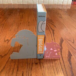 Elephant & Piggie Bookends + Biggie! Volume 1 Book